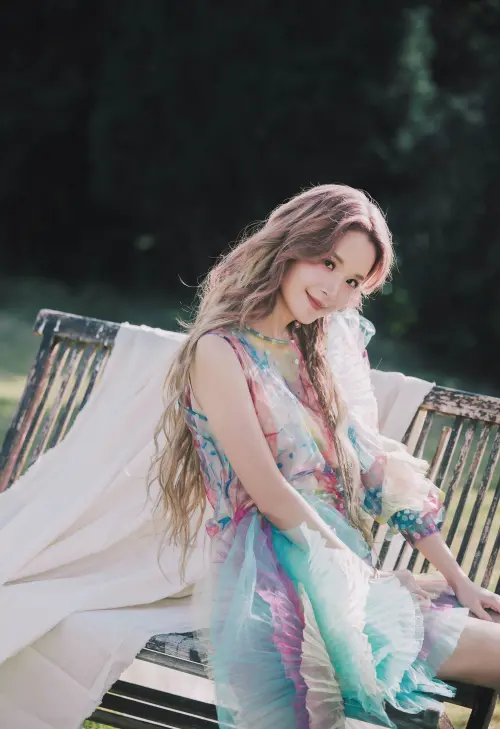 ▲Sunny陳儀瑾〈有你陪伴〉MV找來陳淑芳助陣。（圖／無限願景音樂工作室提供）