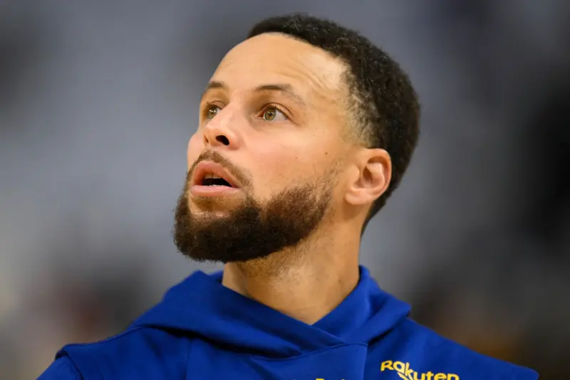 ▲Stephen Curry近期在接受ESPN訪問時，罕見提出自己對於金州勇士球團「雙向時間軸計畫」的質疑，也認為當年用榜眼籤選進James Wiseman，事後看起來不算成功。（圖／美聯社／達志影像）