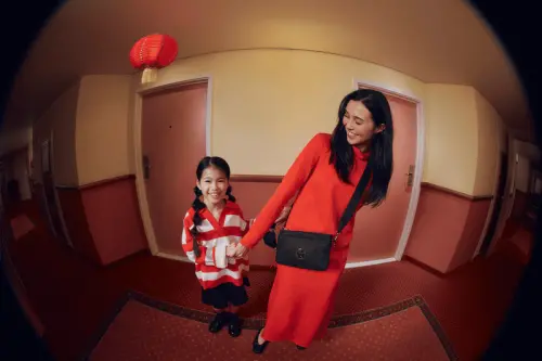 ▲Kipling猴哩大福大貴系列「蛇麼包」- RIRI，小巧外型攜帶便利。