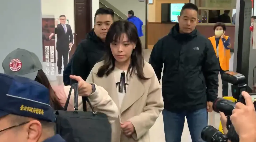 ▲停職中的新竹市長高虹安涉詐助理費案，遭憲法法庭裁定不受理釋憲聲請，將回到二審由高院續審。（圖／翻攝畫面）