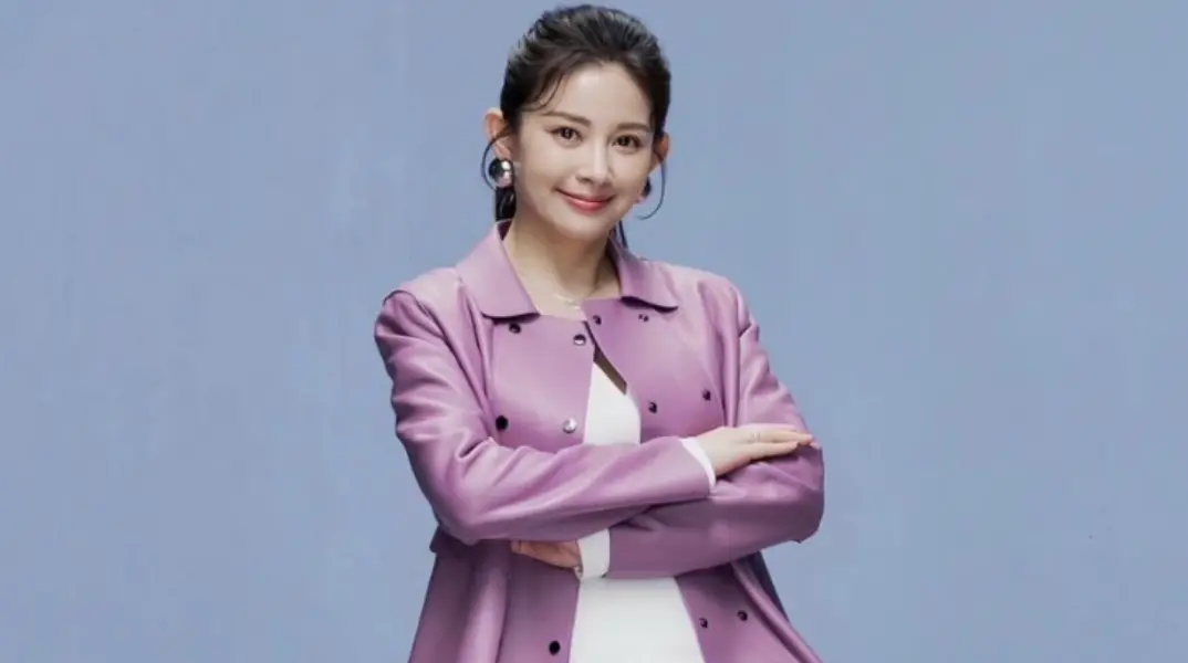 ▲占星專家白瑜（如圖）擁有甜美外型及專業背景，日前被黑料造謠硬起來提告，今（9）日稍早其經紀人回應《NOWNEWS今日新聞》，「「會選擇站出來說明，是因為我們相信，言論應該建立在事實與尊重之上。希望帶給大家支持和力量，而不是對立或傷害。」（圖／翻攝自白瑜臉書）