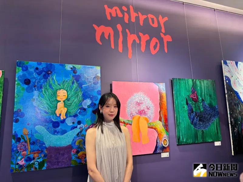 ▲金獎女星程予希mirror mirror 藝術展，跨出台北，首度移師台中新光三越開展。（圖／記者金武鳳攝，2025.1.9)