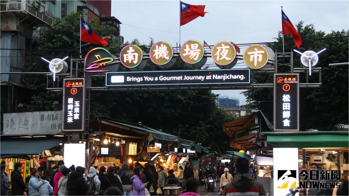 ▲南機場夜市本來有頗有知名度，上了《夜市王》後更是紅到發紫，有在地人詳列必吃清單，曾在蚵仔煎環節被淘汰的遺珠「銘鄉豬高飯」也榜上有名。（圖／記者李政龍拍攝）