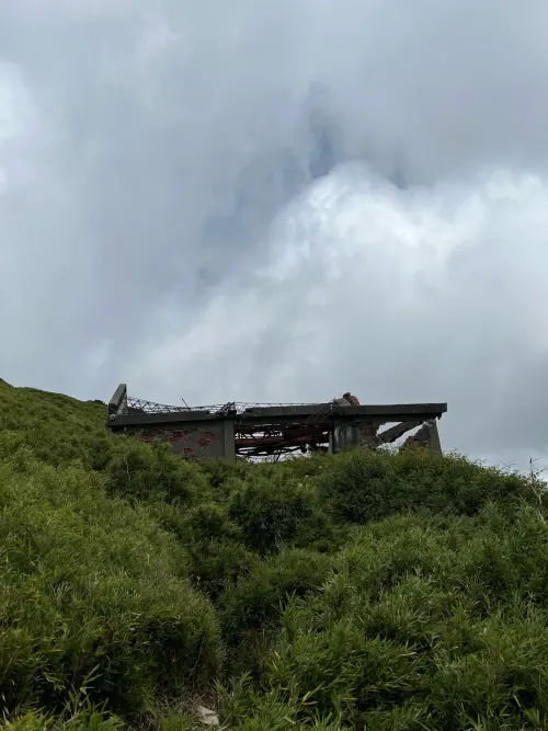 ▲合歡山東峰滑雪場遺址(圖/記者賴禹妡攝) ▲合歡山東峰滑雪場遺址(圖/記者賴禹妡攝)