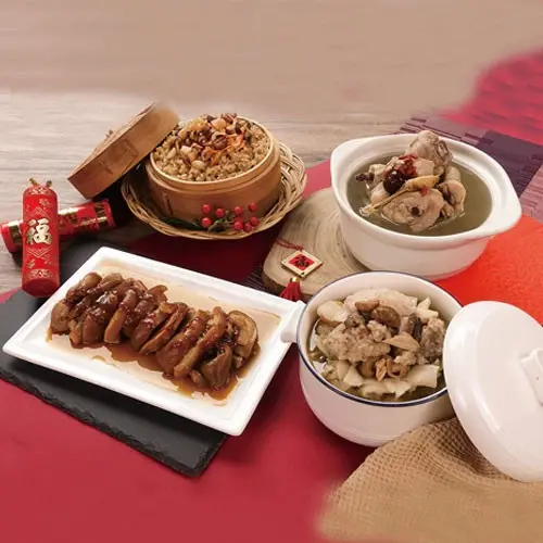 ▲愛買「小三元招財進寶超值年菜套組」特價549元，新客可再享100元折扣，等於最低449元就能入手年菜4件組。（圖／蝦皮購物網站）