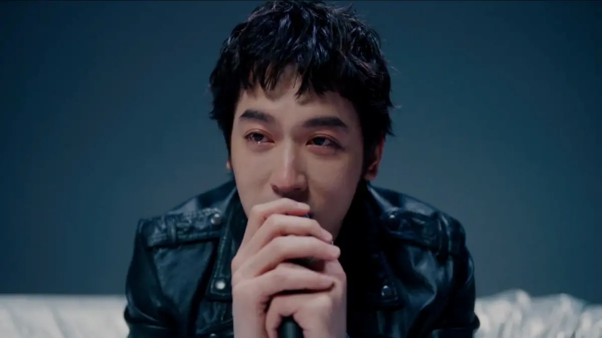 ▲小樂睽違9年回歸樂壇，MV拍到一半，在現場竟然說哭就哭，連工作人員都驚呆，直喊「有心事要說！」（圖／華納音樂提供）