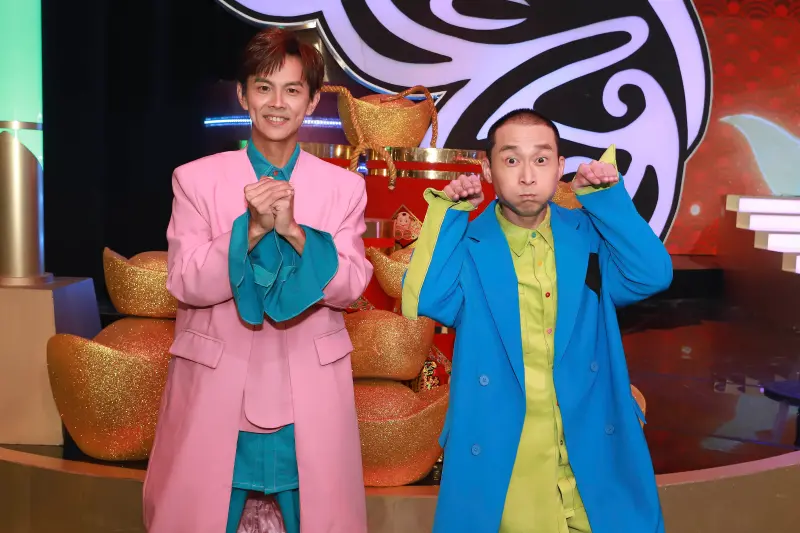 ▲「浩角翔起」的阿翔（左）及浩子（右）睽違6年在《民視第一發發發》合體演出，並找來9歲街舞世界冠軍NANA加入當作新成員，攜手帶來「蛇行飛舞・勢如破竹」的舞蹈表演。（圖／民視提供）