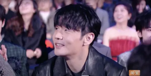 李榮浩成iOS26受益者！玻璃介面眼睛變超大　粉絲笑瘋：大眼萌浩
