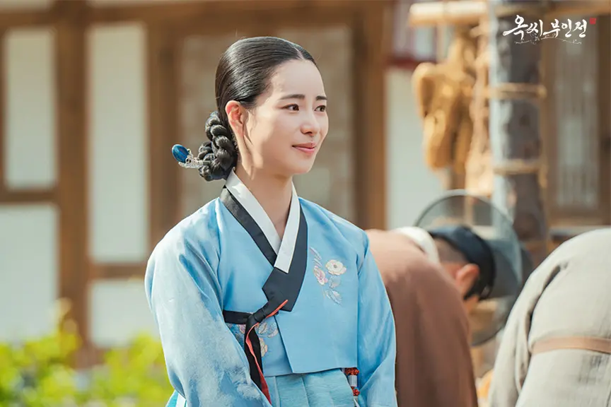 ▲第11集尾聲，林智妍（見圖）誤以為秋英宇要被抓走，於是拿著石頭衝出門外準備要救他，今（12）日晚間11時將在Netflix更新第12集。（圖／取自JTBC 官網）