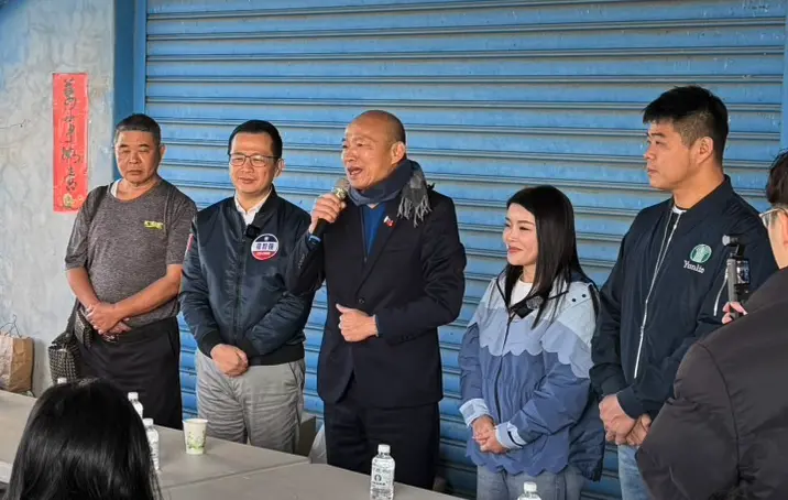 ▲立法院長韓國瑜致詞偷虧民進黨團總召柯建銘愛發脾氣。（圖／羅智強辦公室提供）