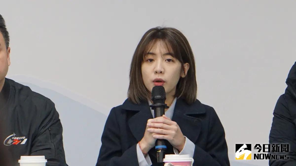 ▲民眾黨北市議員黃瀞瑩強調，民進黨立委淪為黨意立委，天天造謠，民眾黨將協助公民團體對抗綠色威權。（圖／呂炯昌攝）