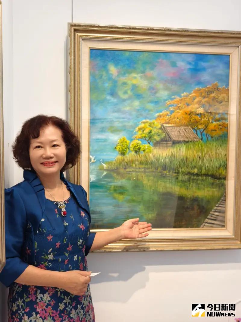 ▲75歲畫家陳文珍舉辦首次油畫個展，展出創作30餘幅。（圖／記者金武鳳攝，2025.1.12)