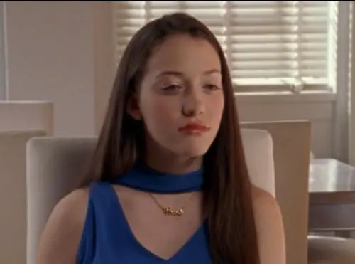 ▲凱特丹寧絲14歲時在《慾望城市》亮相,是她在影視節目中露臉的第一次,表現讓人頗有印象。(圖/摘自IMDb) ▲凱特丹寧絲14歲時在《慾望城市》亮相,是她在影視節目中露臉的第一次,表現讓人頗有印象。(圖/摘自IMDb)