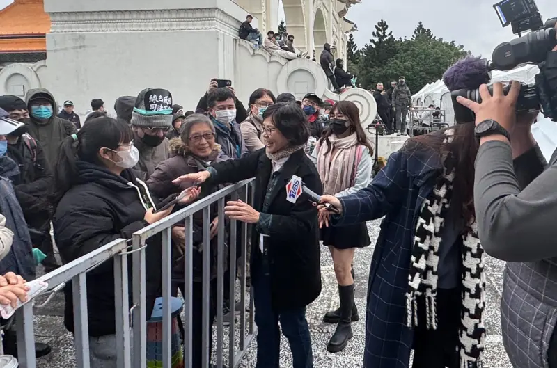 ▲蔡壁如昨天出席民眾黨「111釘孤枝」行動。（圖／翻攝蔡壁如臉書，2025.01.13）