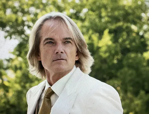 洛杉磯野火吞噬好萊塢男星豪宅！他死裡逃生　為遠離火場險跳海
