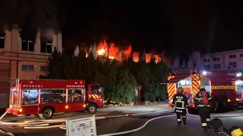 ▲苗栗塗料工廠深夜惡火。（圖／翻攝畫面）