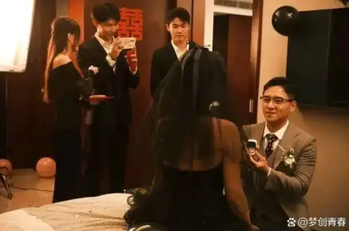 ▲鄭人碩也進軍中國！經紀人證實搶攻「短劇市場」　片酬行情曝光（圖／翻攝自百度）