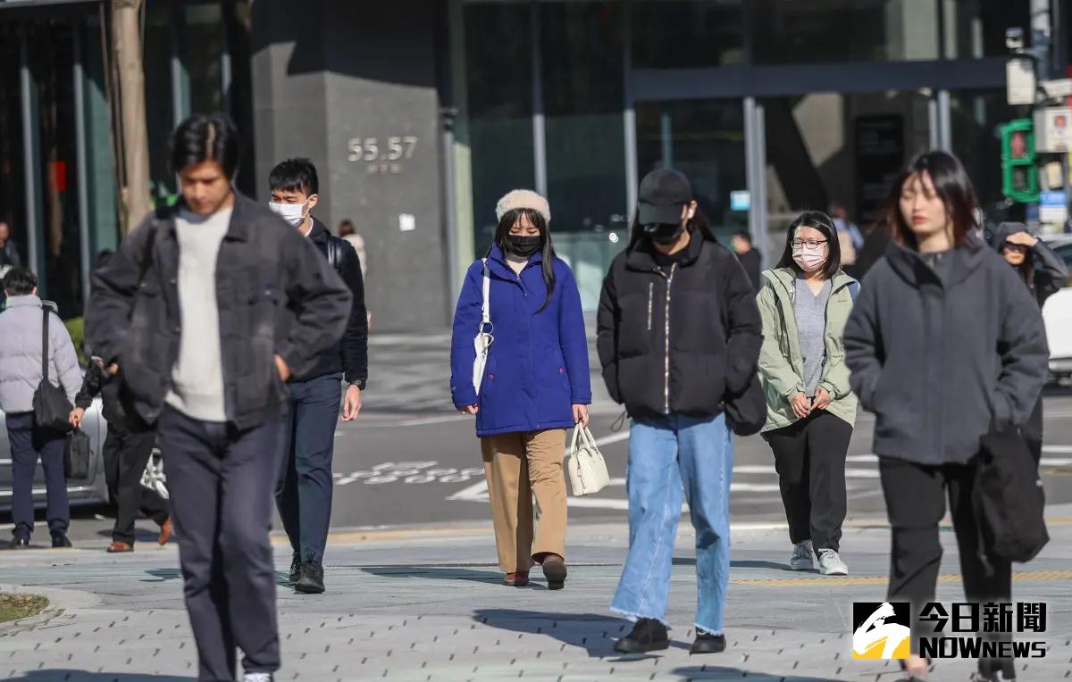 ▲今明兩天受到輻射冷卻影響，夜晚到清晨偏冷，下週短暫好天氣，春節連假前期（24日、25日）又有一波冷空氣南下。（圖／記者李政龍攝）
