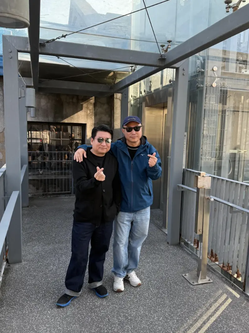 ▲《漂亮朋友》金馬獎影帝張志勇(左)和導演耿軍很開心來台灣接到觀眾看完片子後的熱情反應。(圖/記者蘇詠智攝)