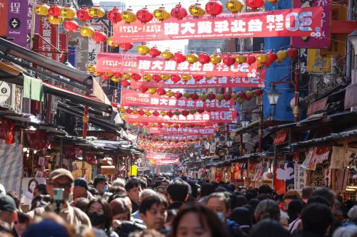 ▲2027年的春節連假一共有7天，除夕為2月5日（五），從2月4日（四）小年夜一口氣放到2月10日（三）。（圖／NOWNEWS攝影中心）
