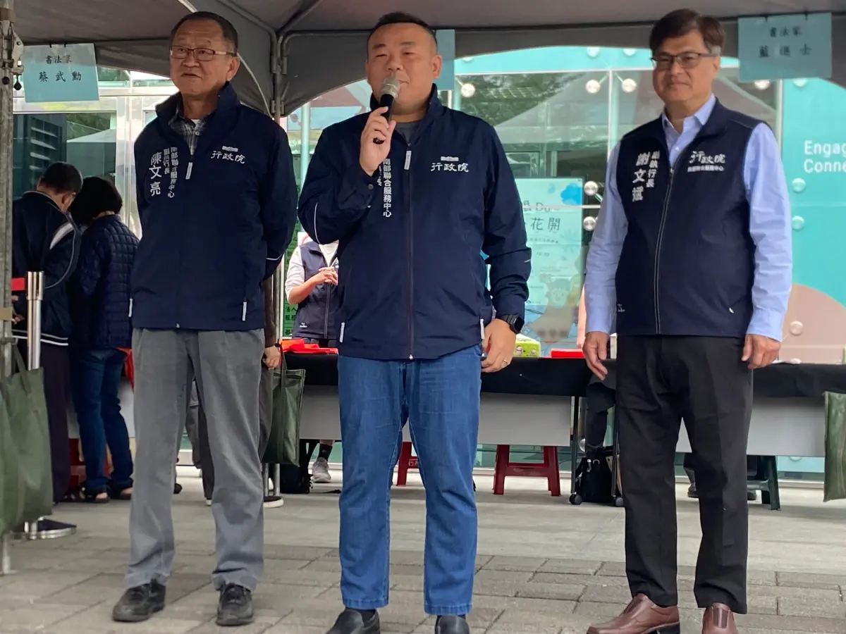 ▲行政院南部聯合服務中心於今(14)日舉辦一系列新春活動，執行長許乃文表示，南服中心每年的新春活動都會結合不同的客家傳統技藝，希望將客家文化、傳統和客語推廣給民眾。(圖／記者郭凱杰攝,2025.01.14)