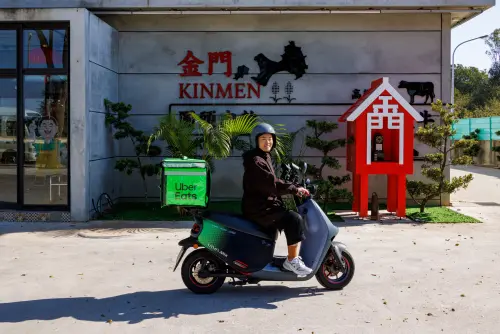 ▲Uber Eats 即日起於金門正式上線，全台同慶，祭出兩組優惠碼，輸入後最高可省700元。（圖／官方提供）