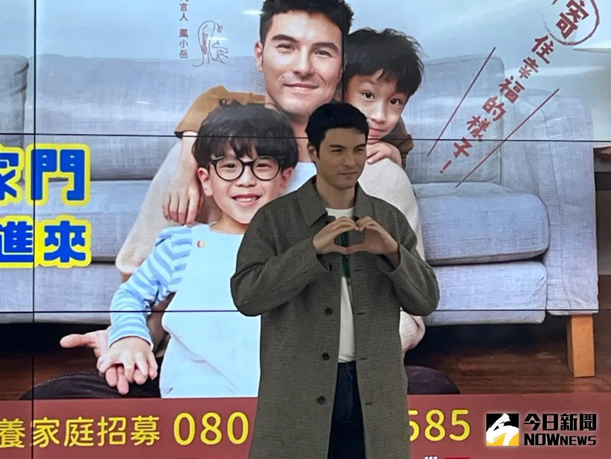 ▲鳳小岳（如圖）去年底登上大巨蛋當張惠妹的嘉賓，被問到2人後續是否還會有音樂上的合作，他笑說「過年後再說。」（圖／記者朱祖儀攝）