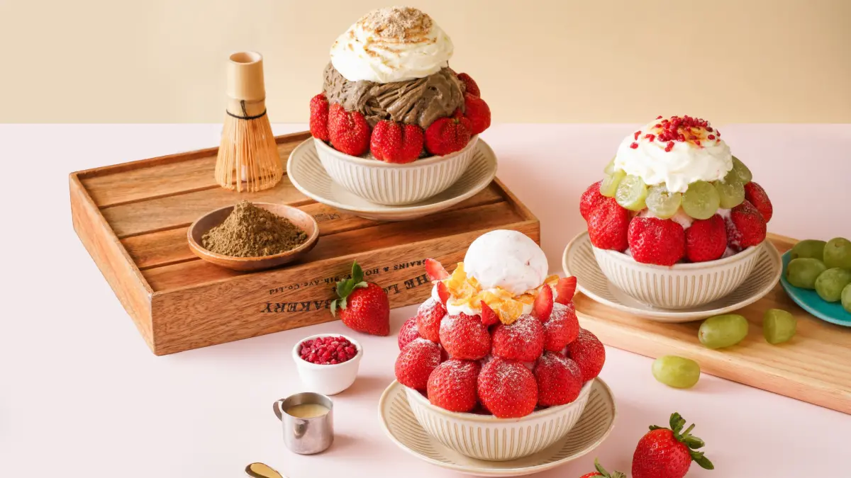 ▲隨著草莓季來臨，各式草莓甜點等療癒甜品也紛紛上架。「冰塔」就推出了7款草莓系列雪花冰。（圖／品牌提供）