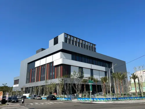 新光三越台南小北門店,將在6月底於「南山臺南廣場」開幕,經營全新型態百貨商場,規劃導入時尚及生活品牌。(圖/取自台南市政府) ▲新光三越台南小北門店,將在6月底於「南山臺南廣場」開幕,經營全新型態百貨商場,規劃導入時尚及生活品牌。(圖/取自台南市政府)