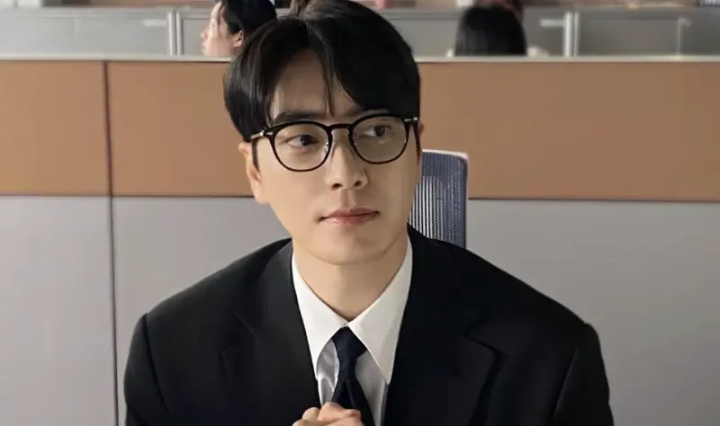 ▲李浚赫將於2月18日來台宣傳《我的完美秘書》。（圖／李浚赫 IG）