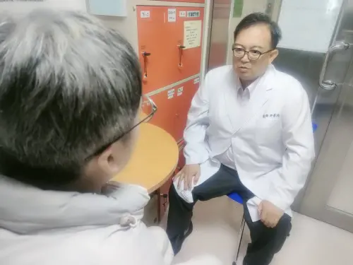 ▲許景琦醫師表示，希望學員在病情獲得改善之後，教導學員技能，協助他們早日重返社會。（圖／民眾提供）