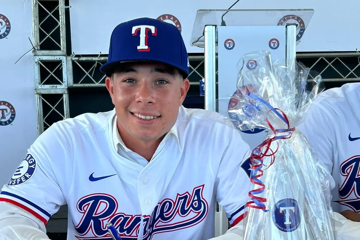 ▲根據記者熟悉中南美洲球員的記者Francys Romero報導，德州遊騎兵正式簽下古巴籍16歲外野手Alex Rodriguez，他的簽約金為40萬美元。（圖／美聯社／達志影像）