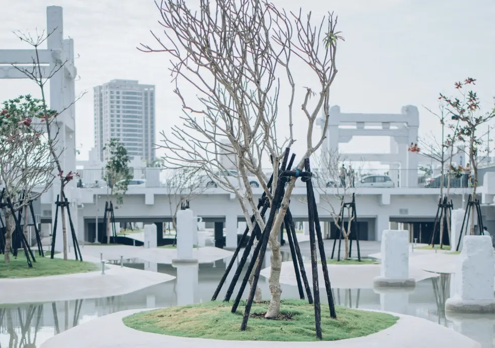 ▲2020年開幕的台南河樂廣場，曾被富比世雜誌評選爲「世界七大令人期待公園」（圖／截自河樂廣場The Spring臉書粉專）