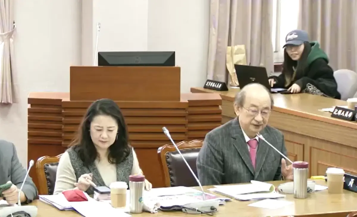 ▲柯建銘在朝野協商多次冗長發言，引發其他立委不耐。（圖／翻攝立院ivod系統）