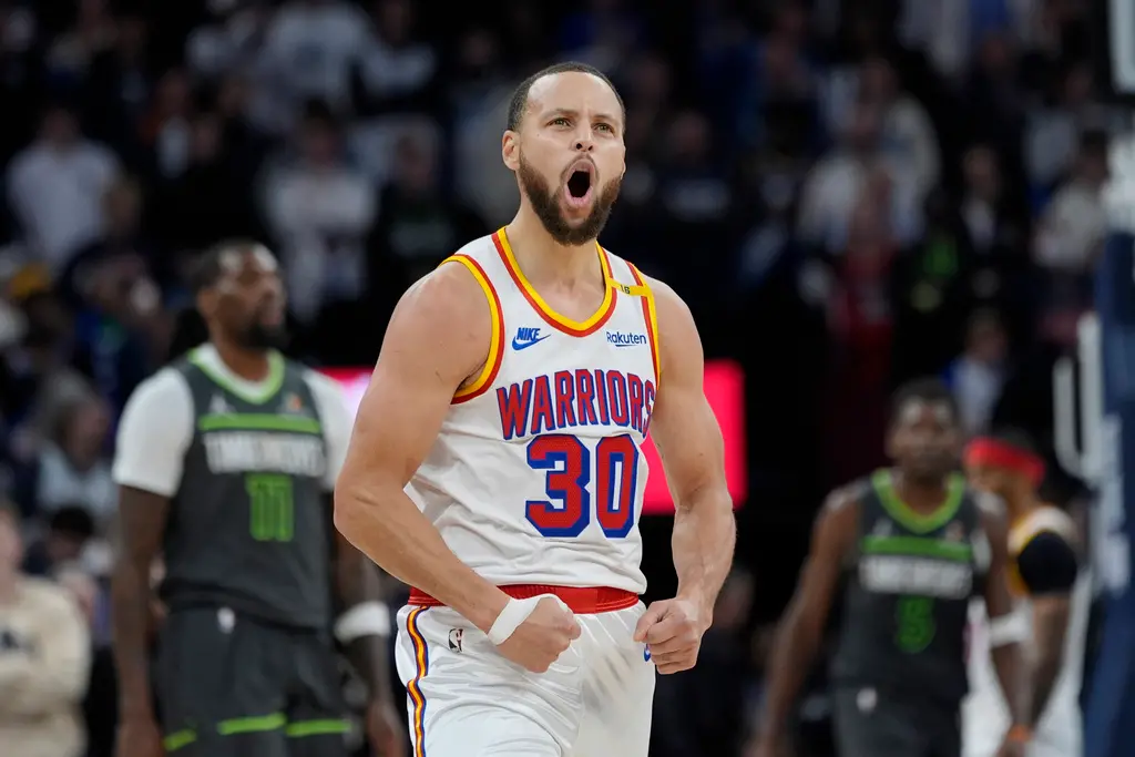 ▲金州勇士隊今晚對灰狼以116：115贏球，讓他們終止了2連敗。這一季他們不管使用什麼陣容，對上灰狼一直都打得很好，特別是Stephen Curry，今晚命中7顆三分球，狂砍31分。（圖／美聯社／達志影像）
