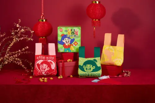 ▲乖乖近年來推出的周邊都超搶手，農曆年的針織小袋一樣引發蒐藏話題。（圖／品牌提供）