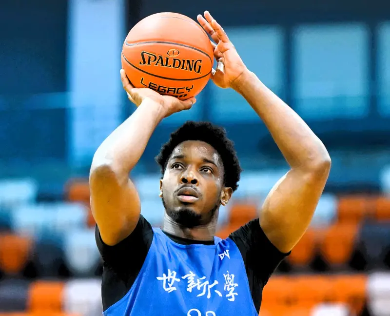 ▲世新大學庫克28分創UBA個人生涯新高，另有17籃板，但世新吞下12連敗，確定降級。(圖/大專體總提供)