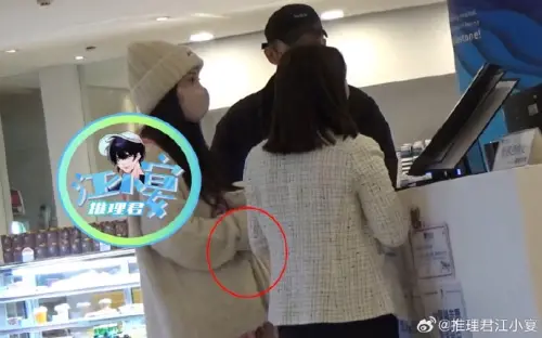▲中國狗仔江小宴爆料柳岩當小三。（圖／翻攝自微博）