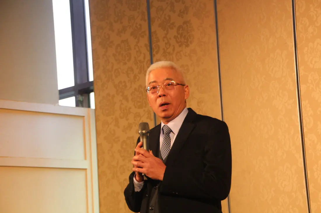 ▲方振仁表示，中油去年面對油價上沖下洗，去年稅前虧損355億元，累積虧損達691億元。（圖／記者鍾泓良攝影）