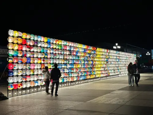 「希望之牆」是由花蓮在地24所國小共1500位學生一同創作。(圖/取自花蓮觀光粉絲團臉書) ▲「希望之牆」是由花蓮在地24所國小共1500位學生一同創作。(圖/取自花蓮觀光粉絲團臉書)