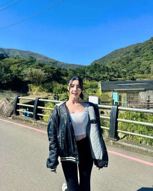 ▲▼艾融私下登山照片同步放送福利,好身材一覽無遺。(圖/林艾融臉書) ▲▼艾融私下登山照片同步放送福利,好身材一覽無遺。(圖/林艾融臉書)