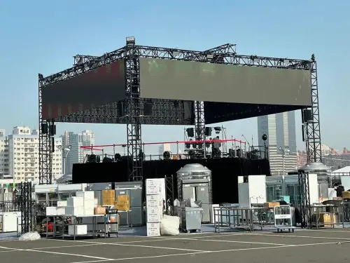 ▲《夜市王》總決賽高雄夢時代現場照。（圖／高雄美食走跳-刁嘴公主授權提供）