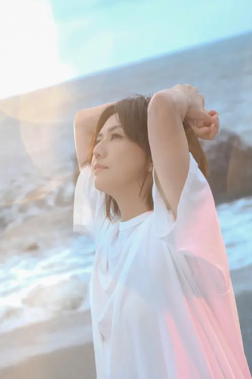 孫燕姿2025最新單曲〈日落〉全面啟動。(圖/Make Music提供) ▲孫燕姿2025最新單曲〈日落〉全面啟動。(圖/Make Music提供)