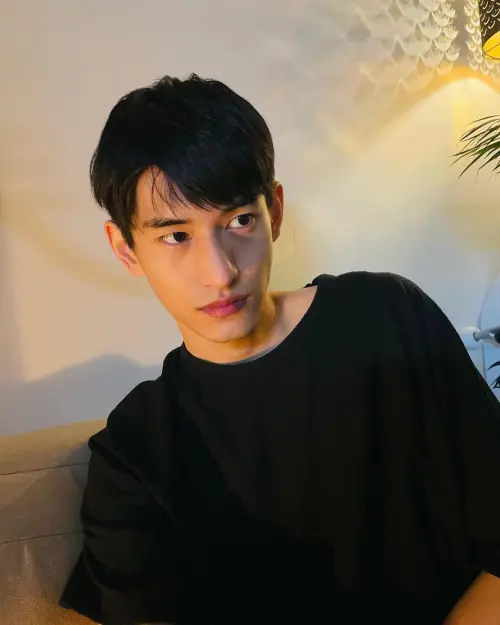 ▲金泰煥長相帥氣，他對於自己的外貌很有自信。（圖／金泰煥IG）