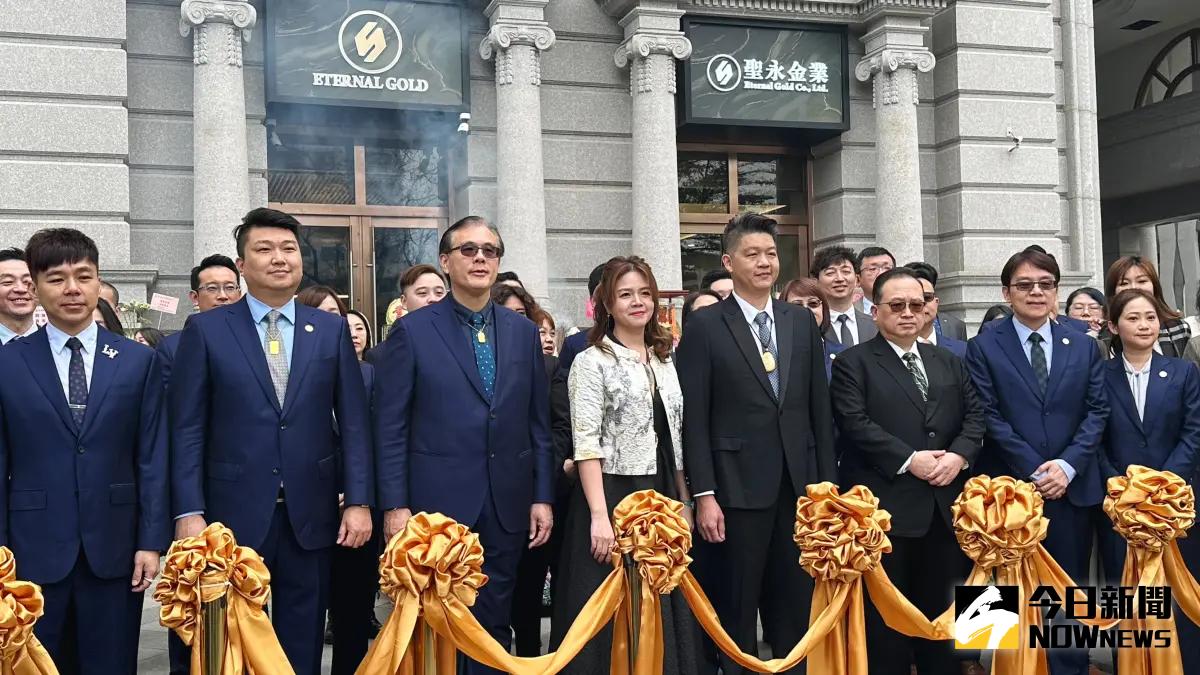 ▲專賣國際黃金條塊「聖永金業」進駐高雄。（圖／記者陳美嘉攝，2025.01.18）