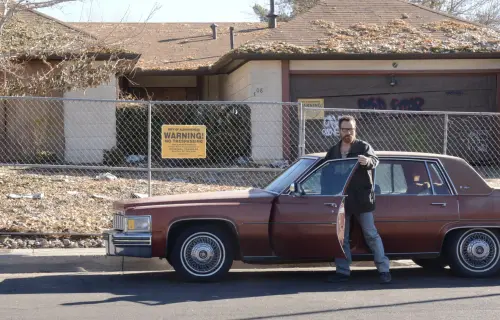 劇迷太可怕！《絕命毒師》屋主被迫將老房出售　受夠屋頂被丟披薩
