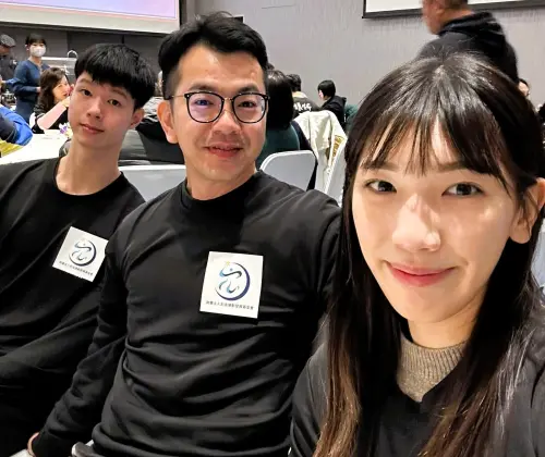 蘇泰源接掌國家隊兵符。(圖/取自蘇泰源FB) ▲蘇泰源(中)接掌國家隊兵符,盼能重根本改變國家隊體質。(圖/取自蘇泰源FB)