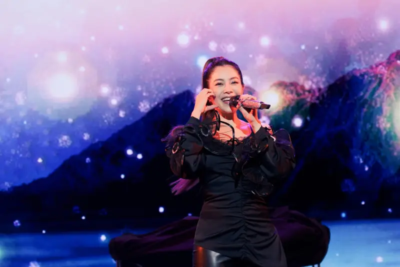 ▲徐懷鈺昨日開唱被粉絲的告白惹哭，她還透露，自己準備期間壓力太大，導致荷爾蒙失眠、水腫等症狀纏身。（圖／滾石唱片提供）