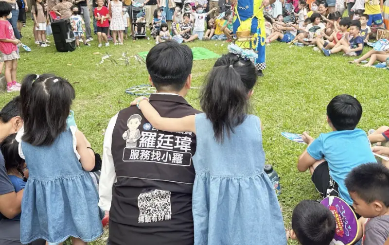 ▲國民黨立委羅廷瑋時常舉行親子活動,讓孩子也能跟自己一起跑行程。(圖/羅廷瑋提供)