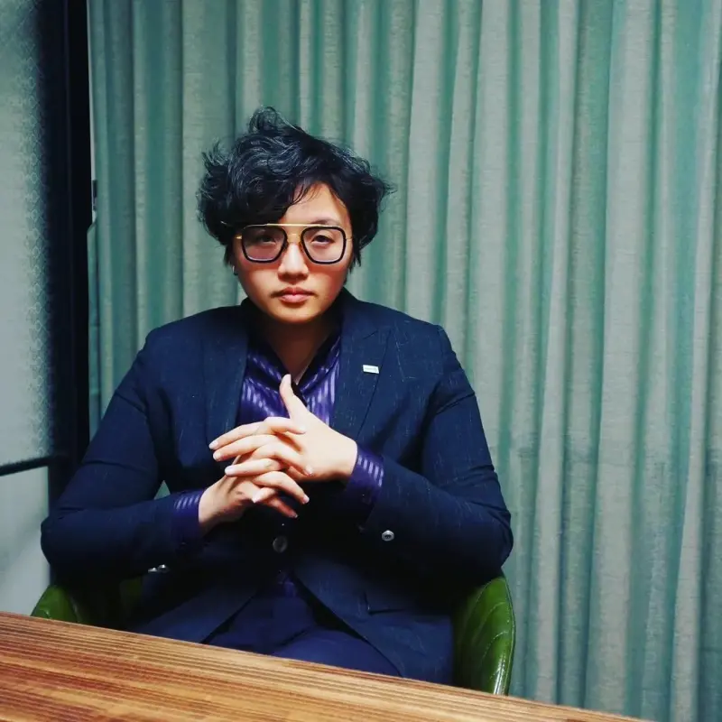 ▲政治評論員吳靜怡Grace今（20）針對國民黨立委陳玉珍開嗆藝文界「丟掉那隻要飯的碗」，自爆當年參與拍攝電影《志氣》到處籌錢很痛苦。（圖／取自吳靜怡臉書）